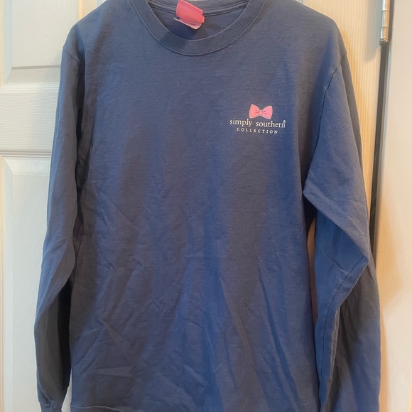 Simply southern long sleeve size medium shirt in good condition - Picture 2 of 3